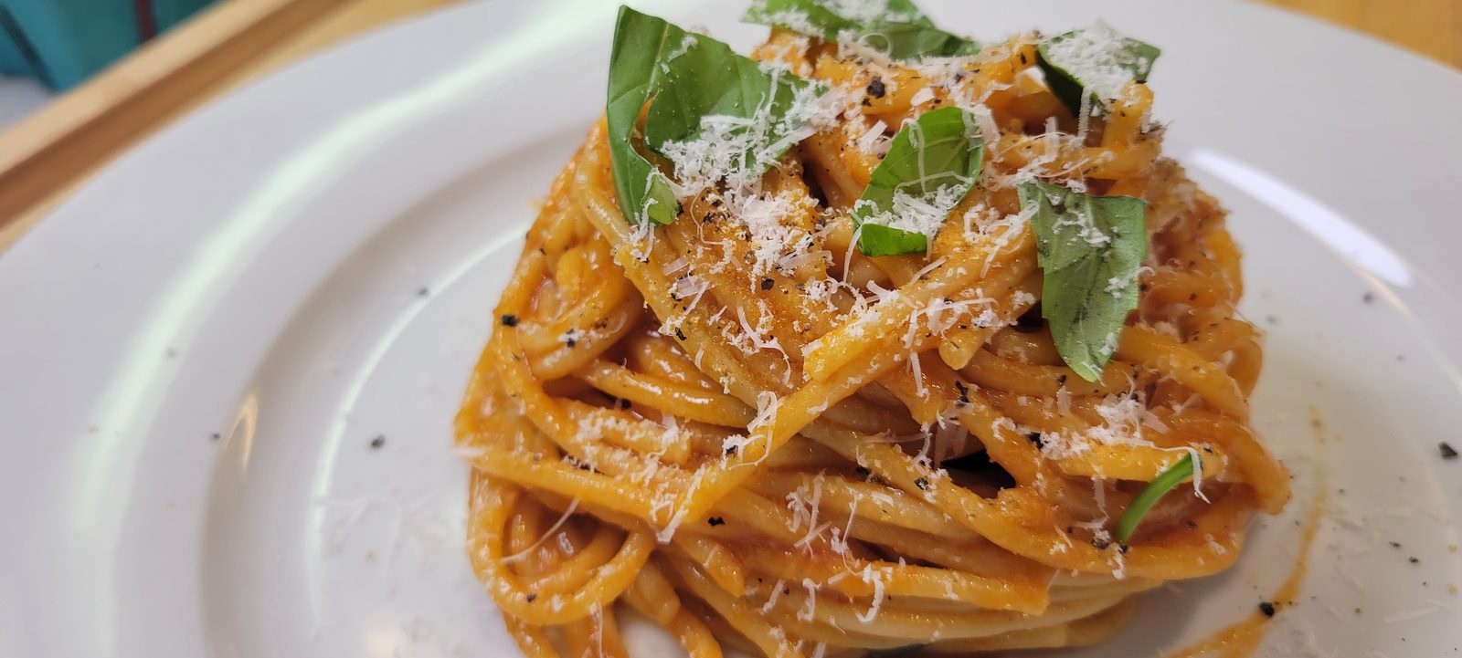 Fresh Tomato and Zucchini Pasta